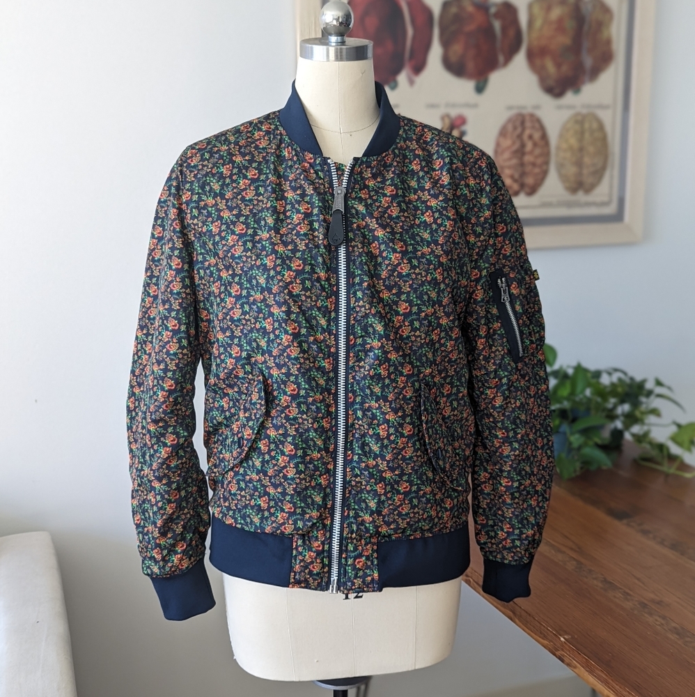 Alpha Industries reversible Scout Navy Liberty Print Flight Jacket L